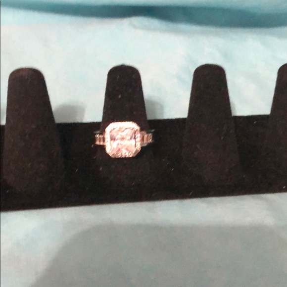 Square cut zirconium ring - Picture 2 of 6